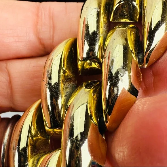 Vintage 80s weighted goldtone wideband bracelet - Picture 10 of 12